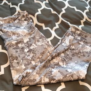 Old Navy active wear capris